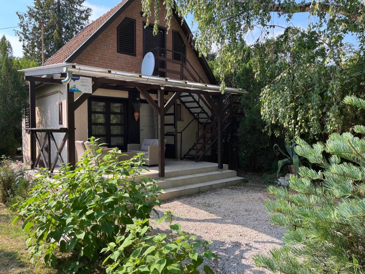 Aranypart Vendeghaz - Tiszakecske Villa Dış mekan fotoğraf